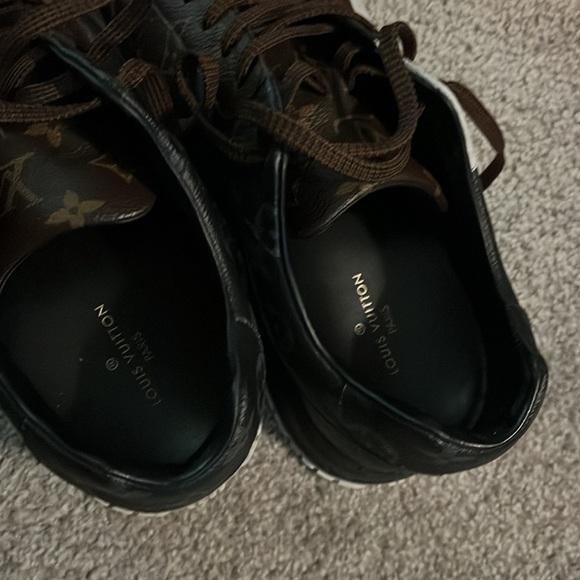 Louis Vuitton run away size 11 - Picture 3 of 12